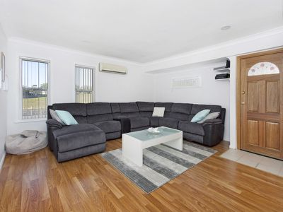 2 Culgoa Crescent, Koonawarra