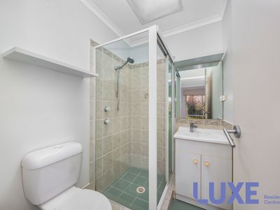 33 Lance Hill Avenue, Dunlop
