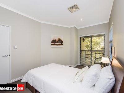 1 / 132 Royal Street, East Perth
