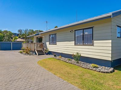 124 Brightside Road, Stanmore Bay