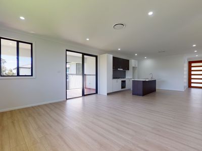 27 Waterford Circuit, Narromine