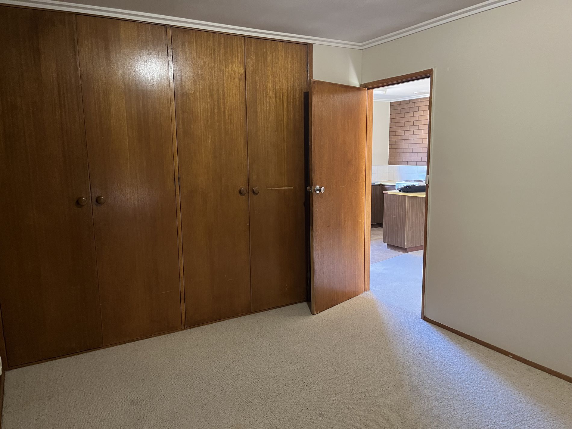 2 / 87 Calvert Street, Hamlyn Heights