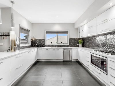 4 Brookshaw Street, Bell Post Hill