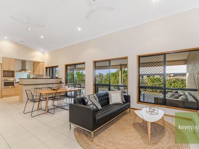 48 Monaro Circuit, Mount Louisa