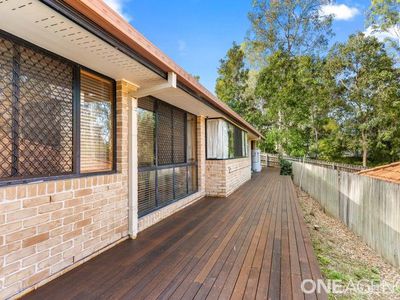 2 Lockyer Court, Forest Lake