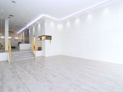 2 / 178 Broadway, Newmarket