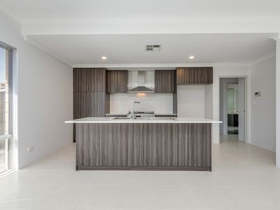 16 Bunker Crescent, Yanchep