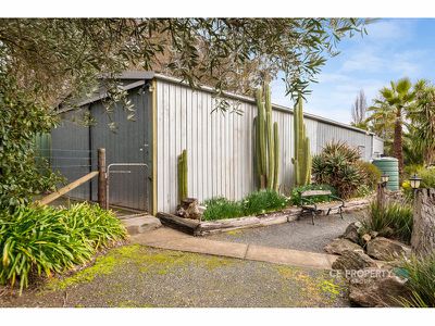 11 Cromer Road, Birdwood