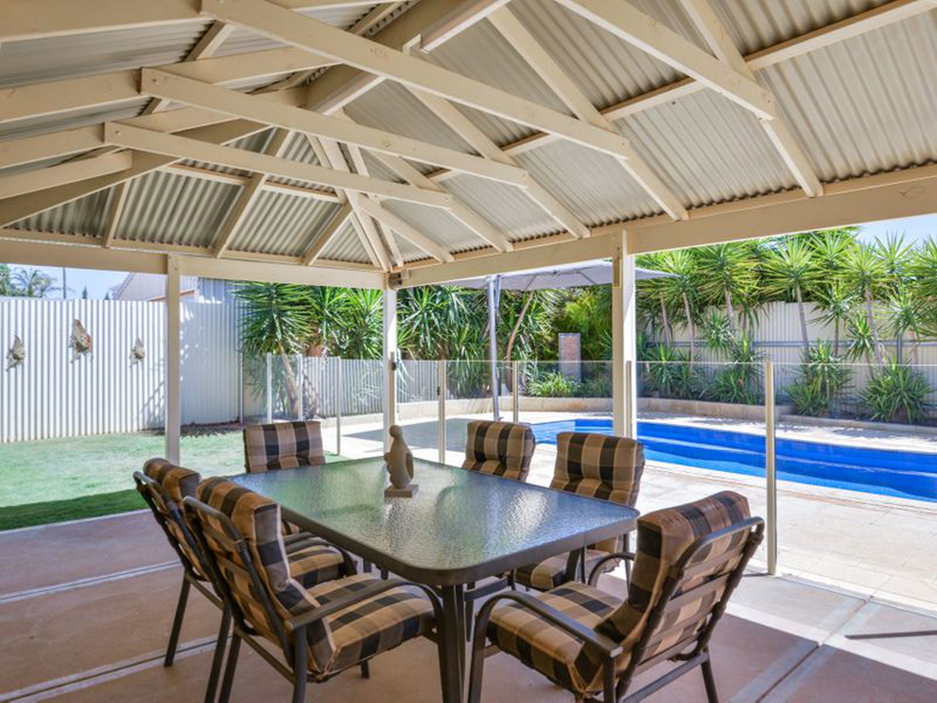 16 Vitali Crescent, Somerville