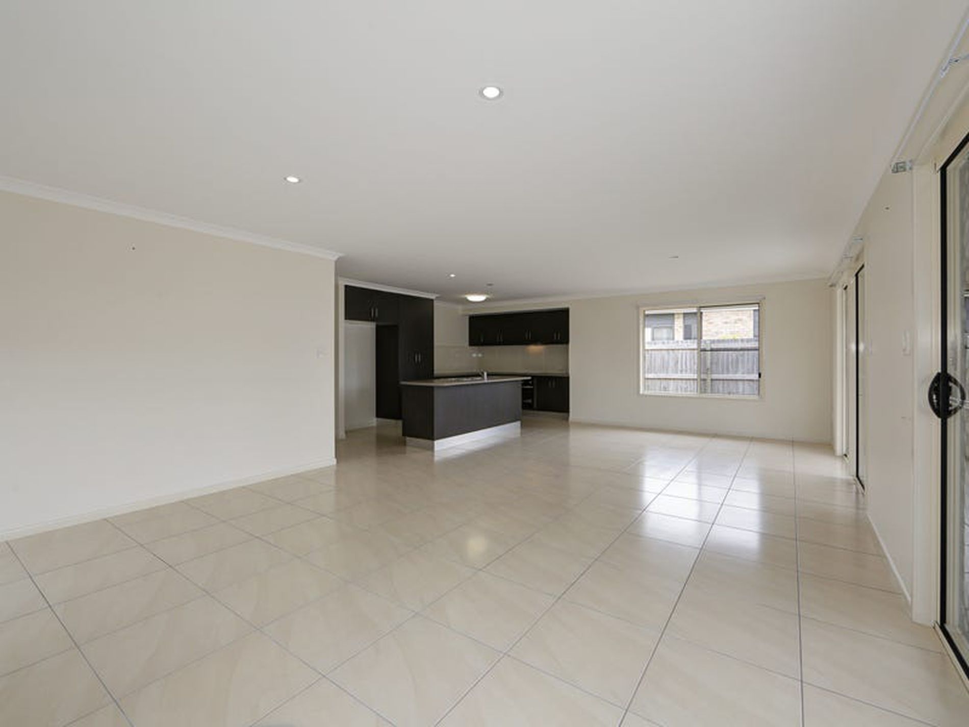 8 Oriole Ct, Woodgate