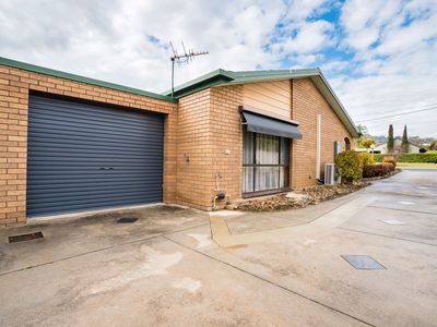 1 / 32 HUON CREEK ROAD, Wodonga
