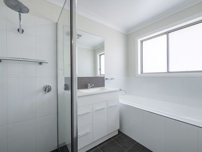 14 Ebor Way, Dubbo