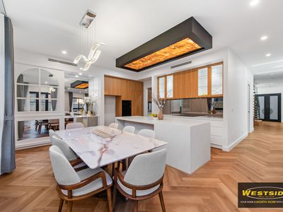 31 Alrose Gr, Deanside