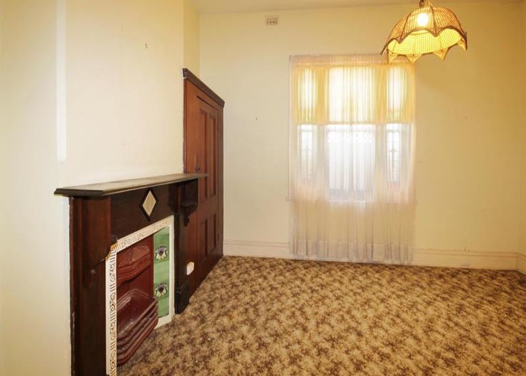 14 Second Avenue, Glenelg East