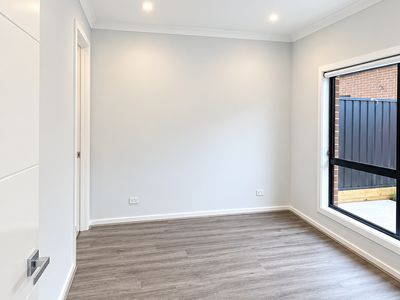 42 Orientation Avenue, Tarneit