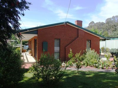 2 Omeo Court, Tawonga South