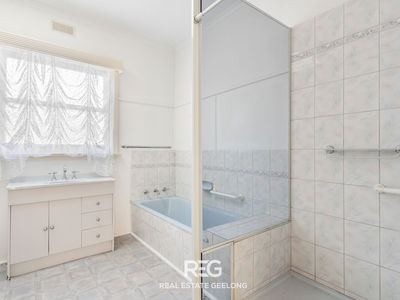 10 Lichen Grove, Highton