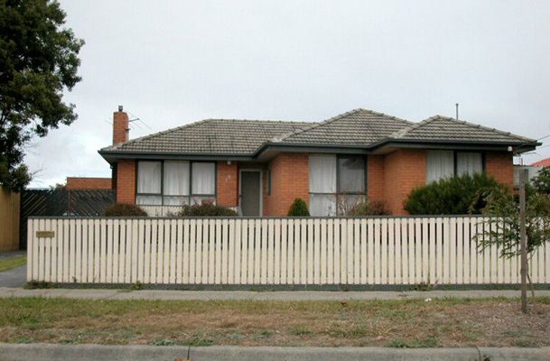 10 First Avenue, Craigieburn