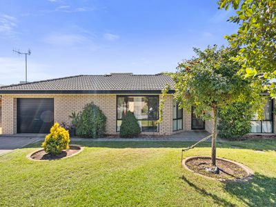1 / 2 Riley Court, Tocumwal