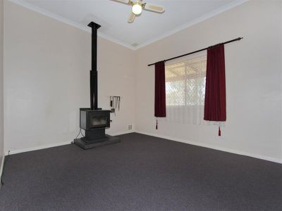 5 Ardagh Avenue, Kalgoorlie