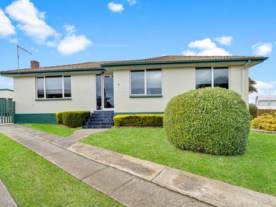 6 Gee Avenue, George Town
