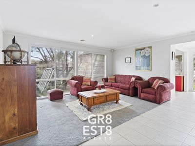 12 Saunton Drive, Cranbourne