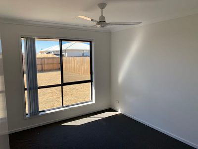 2 / 6 Karto Street, Cambooya