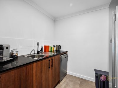 12 Furnell Way, Lakelands