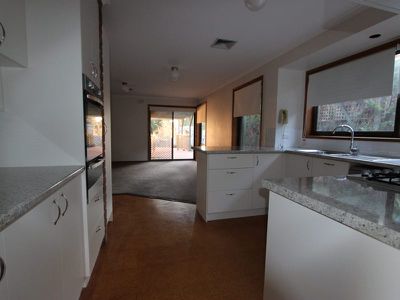 1 Cromwell Drive, Lara