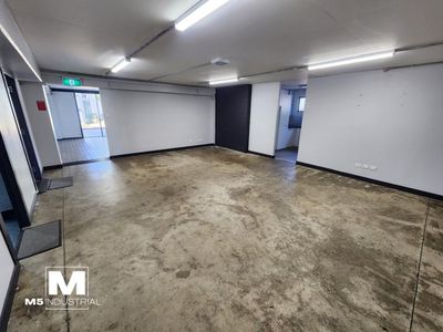 1 / 9 Ladbroke Street, Milperra