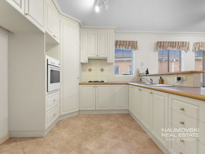 2 / 2 Welburn Street, Nollamara