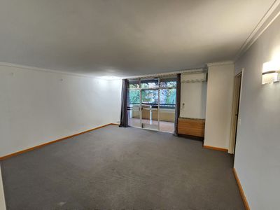 10 / 12 Eric Street, Como