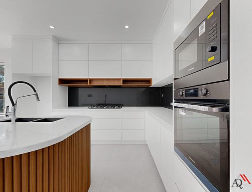 8A Wolumba St, Chester Hill