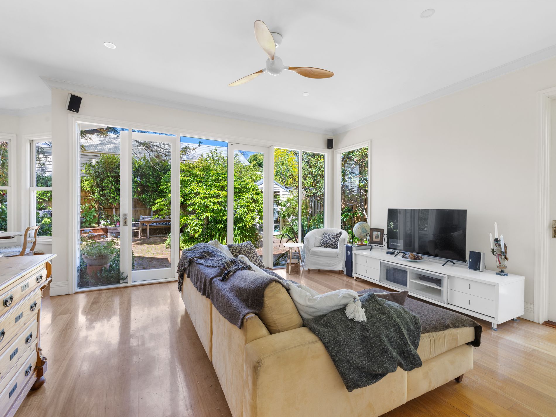 19 Railway Crescent, Williamstown