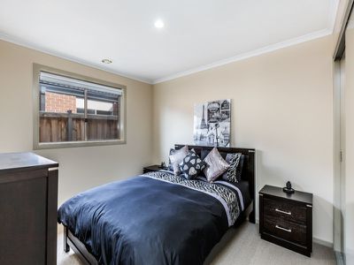21 Lockheed Parade, Point Cook