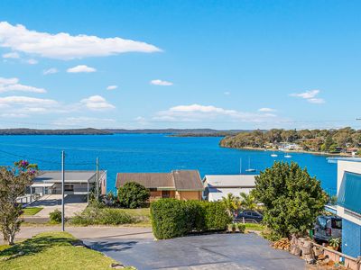 12 Beach Road, Balcolyn