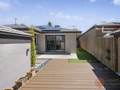 100 Mabo Boulevard, Bonner