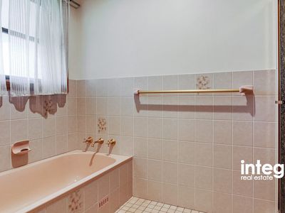 7 Allora Close, Woollamia