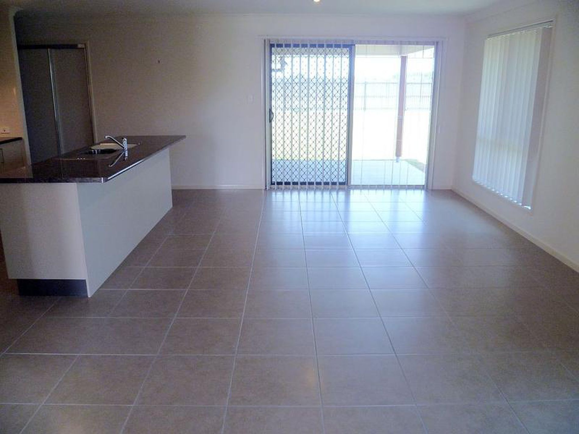 9 Eagle Rd, Woodgate