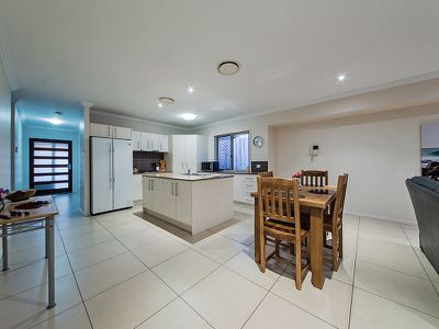 102 Pembroke Street, Carina