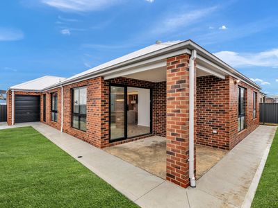 56 Hutchinson Drive, Lucas