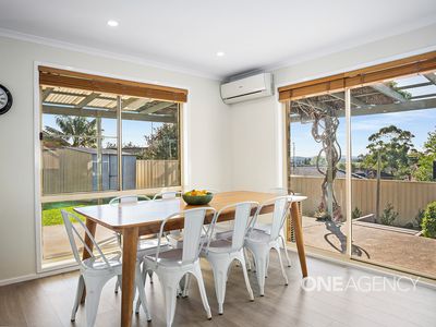 2 / 9 Abercrombie Crescent, Albion Park