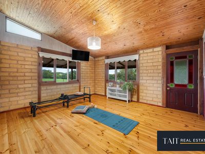 233 Braines Lane, Meadow Creek