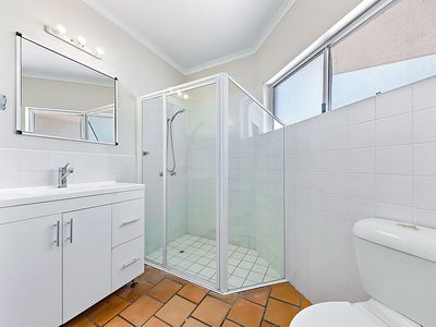 2 / 12-18 Eshelby Drive, Cannonvale