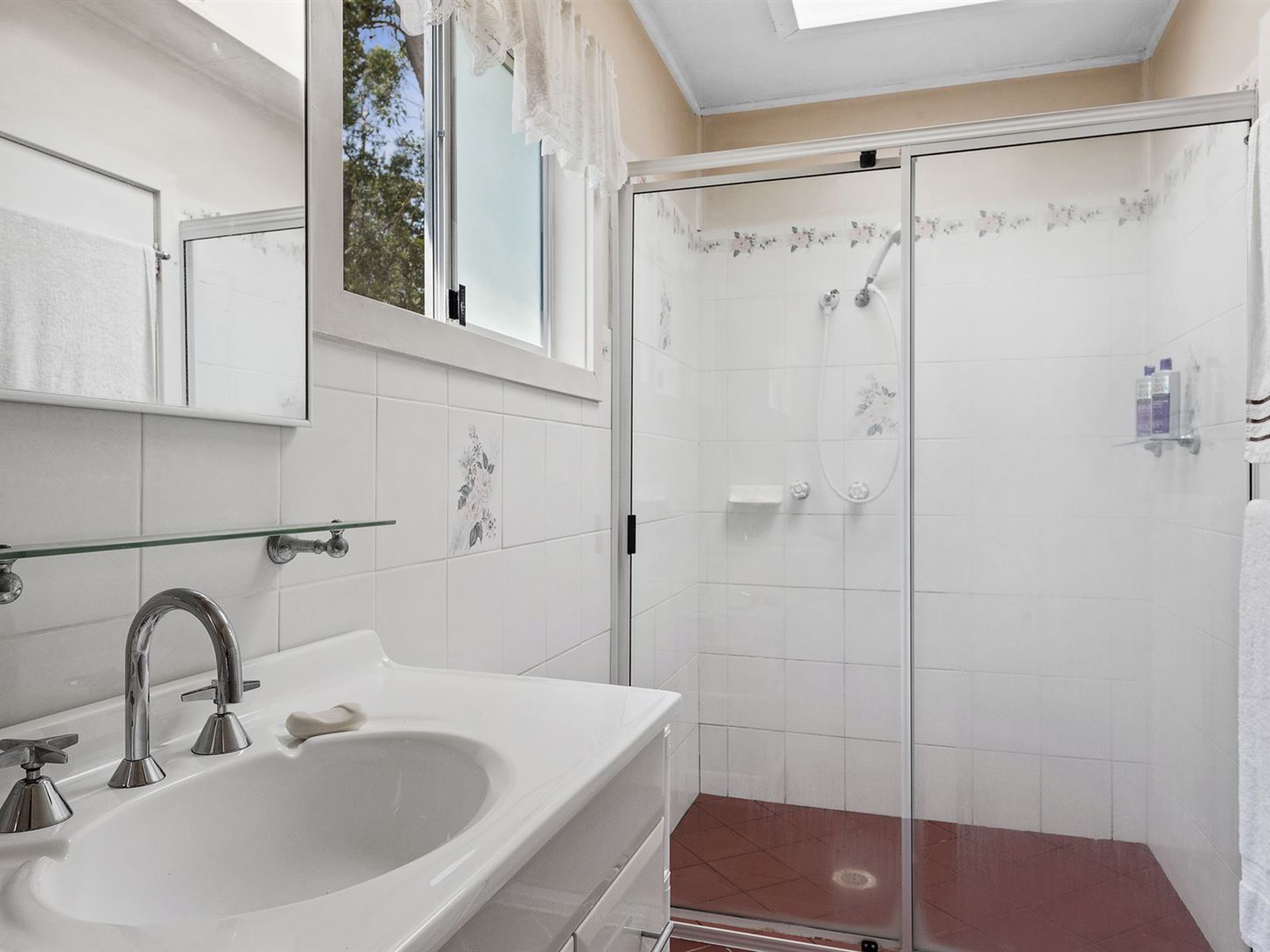 8 Lake Conjola Entrance Road, Lake Conjola