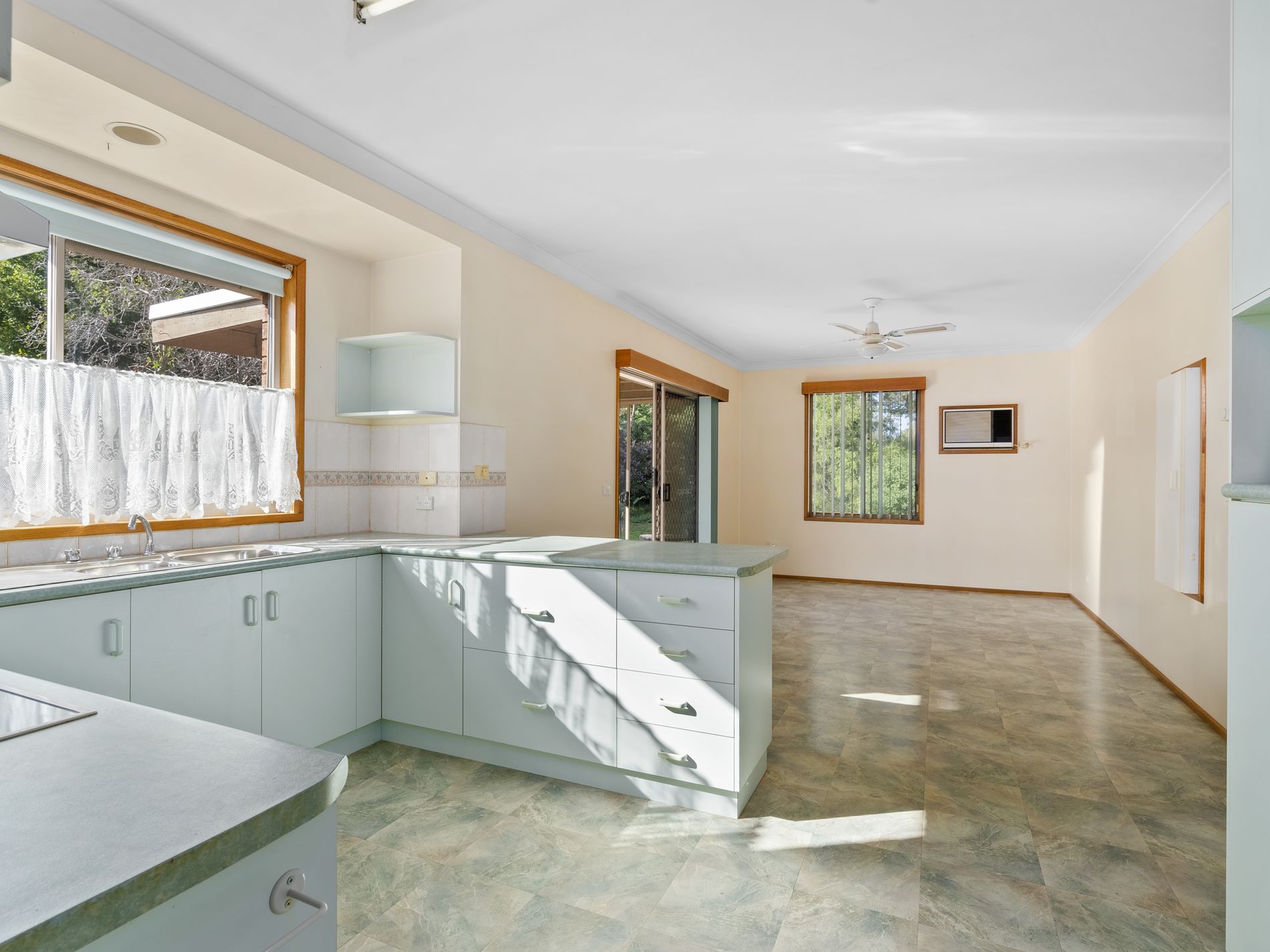 68 Wells Street, Finley