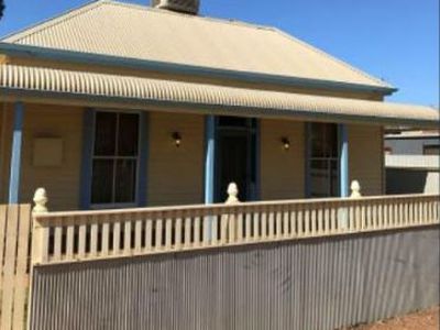 8 King Street, South Boulder