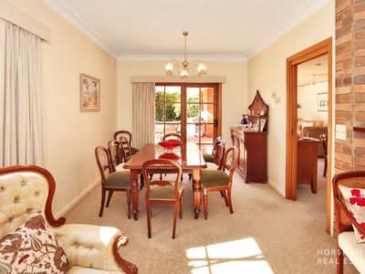 18 James Street, Horsham