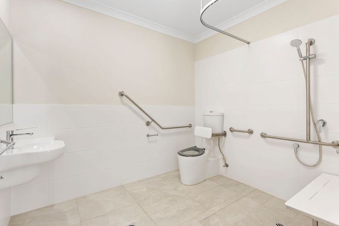 8 Gladys Avenue, Frenchs Forest