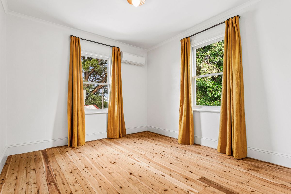 Flat / 1 Ebley Street, Bondi Junction